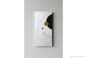 ご自宅の階段ウォールアート和紙パネル washi art panel スタイリッシュな銀箔紙ベース